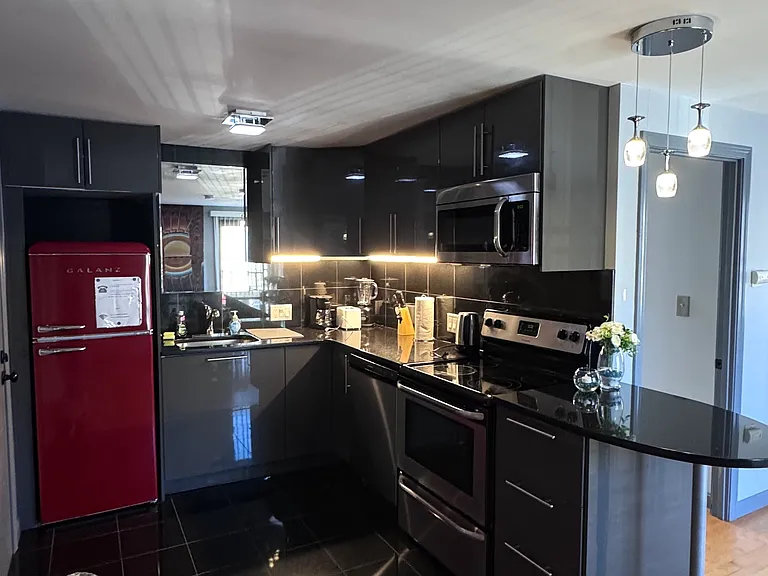 62 Spring St #2R — Photo 4