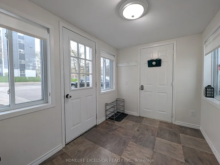 4 Albert St — Photo 24