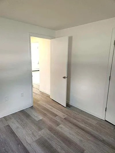 430 Grandview Ave #16 — Photo 7