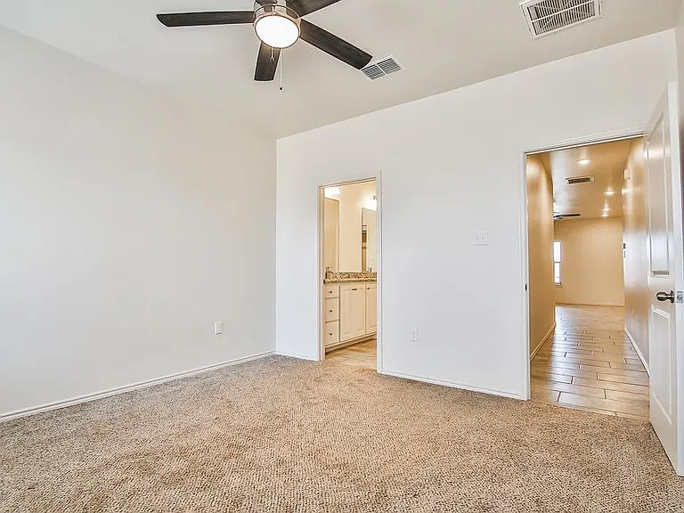 5636 Lehigh St — Photo 9