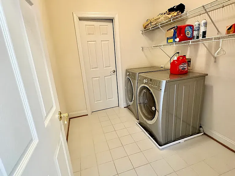 12019 Tregoning Pl — Photo 32