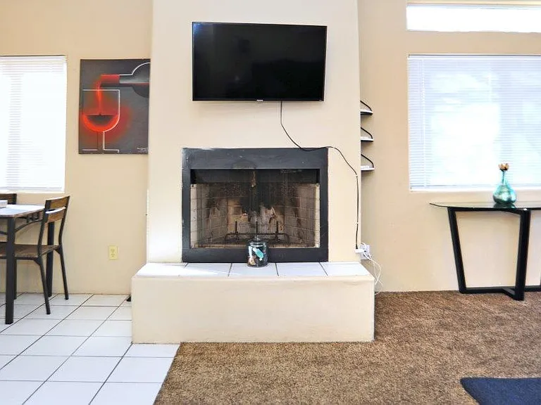1109 N Camilla Blvd #2 — Photo 2
