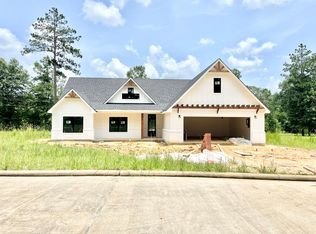 104 Magnolia Dr, Diboll, TX 75941