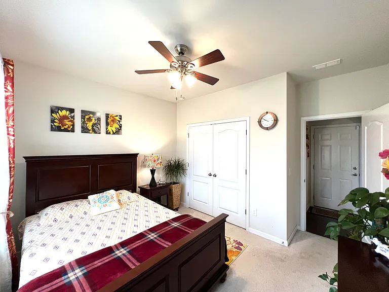 1031 Winnett Dr — Photo 16