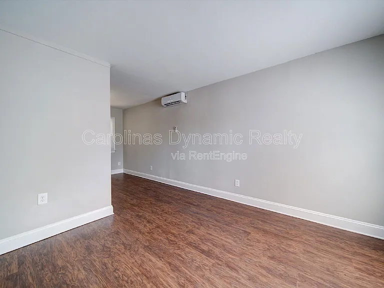 321 S Gardner Ave #6 — Photo 5