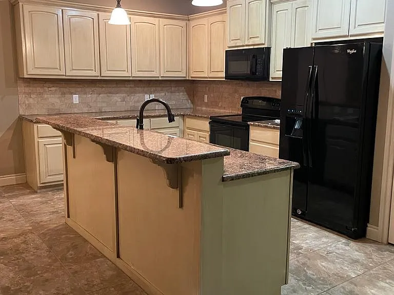 8008 SW Powell Ct — Photo 9