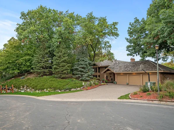 13188 Cardinal Creek Rd, Eden Prairie, MN 55346