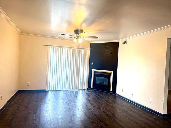 2nd image of 1942 Tall Oaks Dr APT 3B