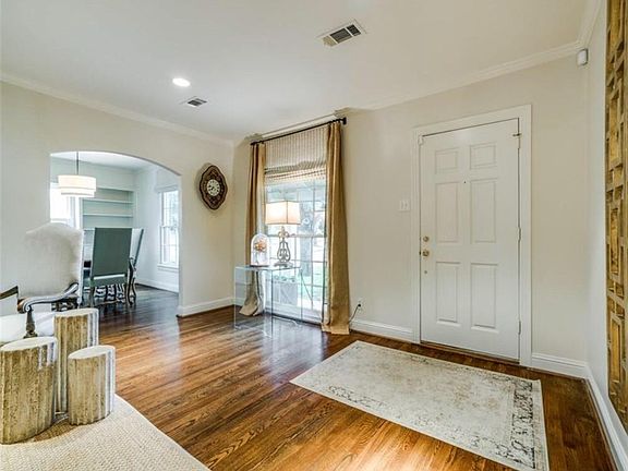 3rd image of 7218 Wentwood Dr