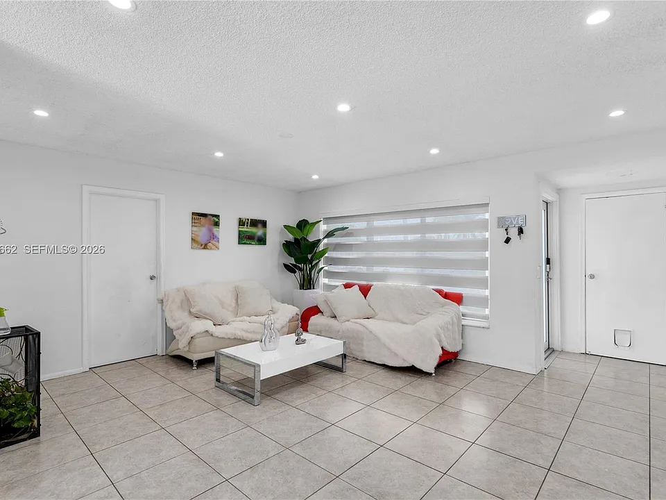 11911 NW 32nd Mnr #11911
