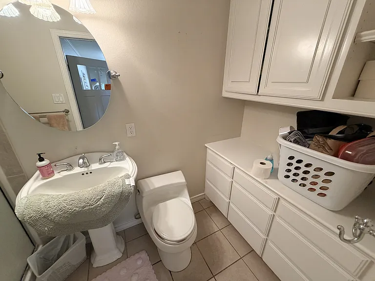 2601 Oxford Ave — Photo 15