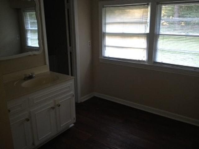 2nd image of 510 Miller Street Ext APT 8