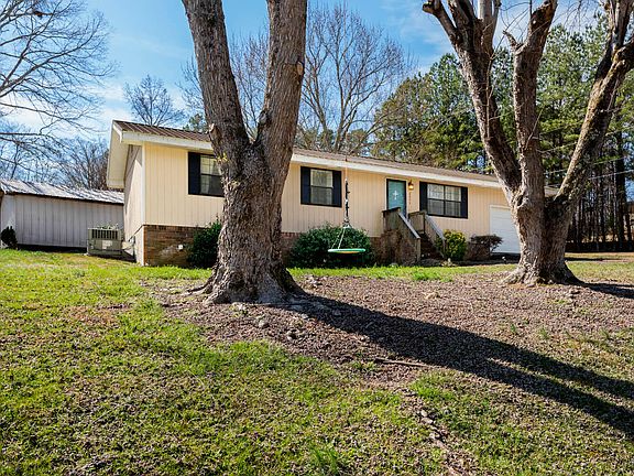 4th image of 2311 Saunders Rd