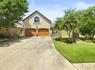 2881 Rock Barn Dr, Kerrville, TX 78028