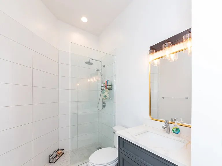 3517 N Reta Ave #2F — Photo 16