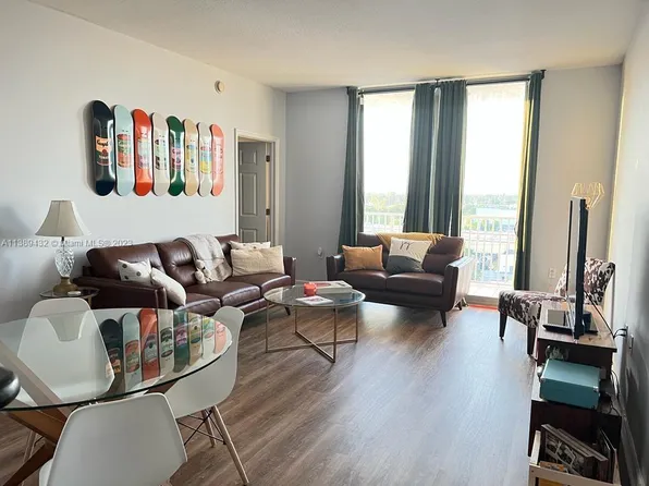 140 S Dixie Hwy APT 807, Hollywood, FL 33020