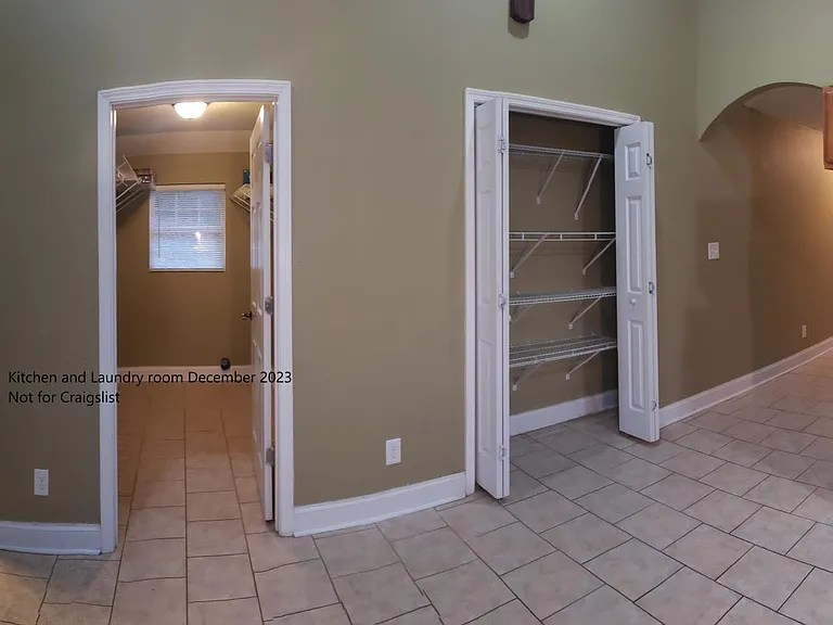 Bath - Laundry - Pantry in kitchen 2023
