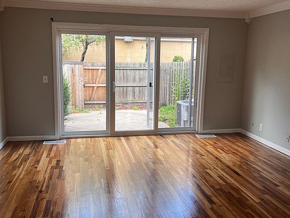 2nd image of 109 Hampton Dr