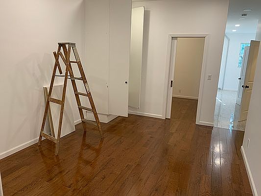 3rd image of 808 E 169th St #2