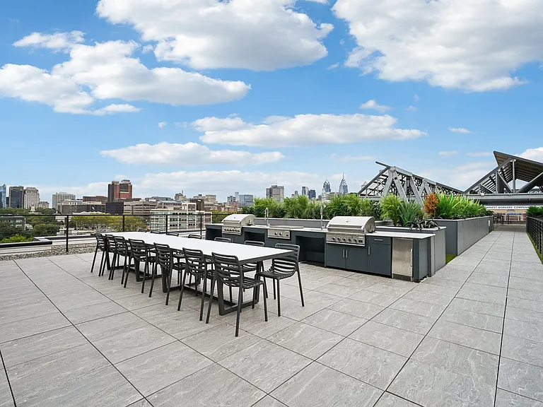 The Keystone Apartments — Photo 37