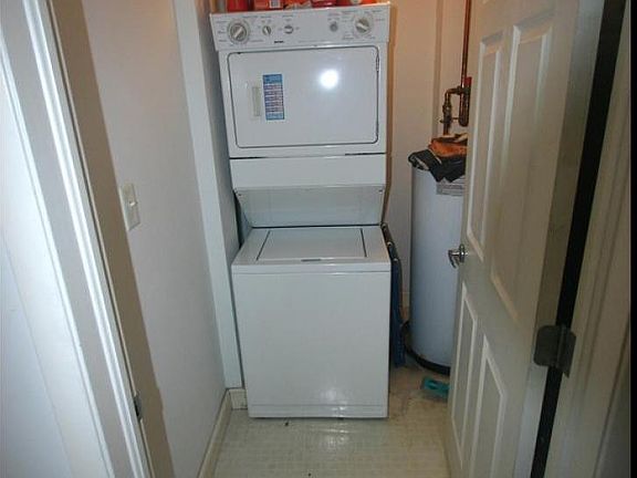 5th image of 20 N Congress St APT 1