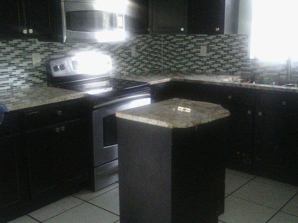 1st image of 104 W Taylor Ave