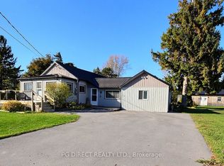 644 Smokes Point Rd, Prince Edward County, ON K0K 1L0