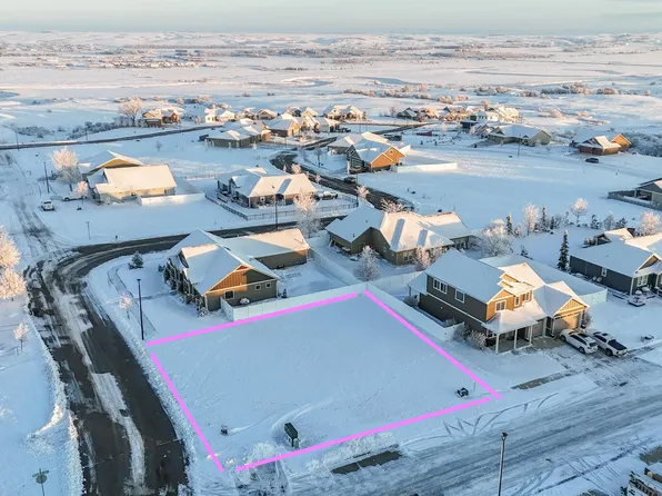 504 Wyat St, Williston, ND 58801