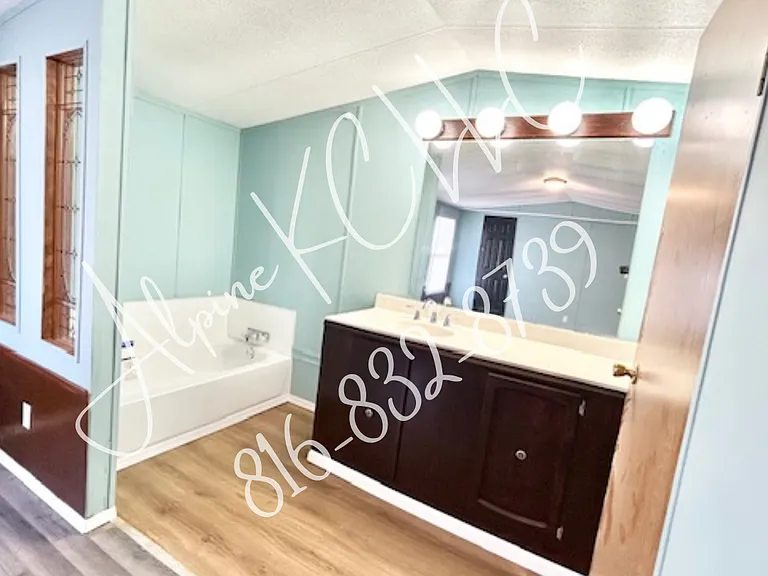 5601 SW Lakefront Ln S #8 — Photo 3