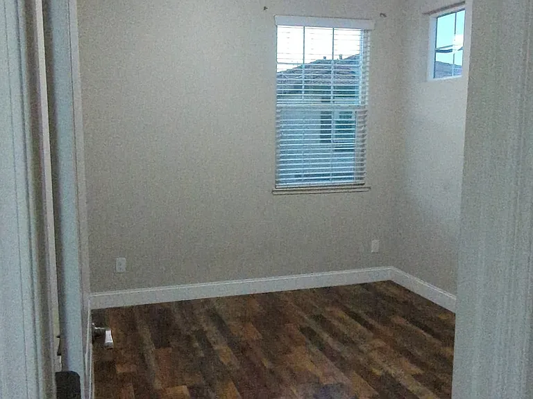 1644 Union Ln — Photo 27