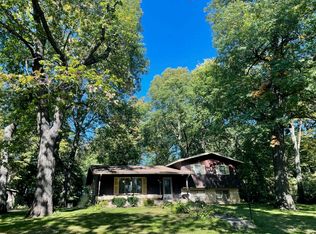 5006 Sherwood Forest Rd, Rockford, IL 61109