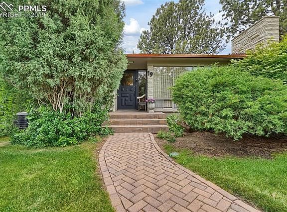 Charming entrance from Sierra Vista Dr