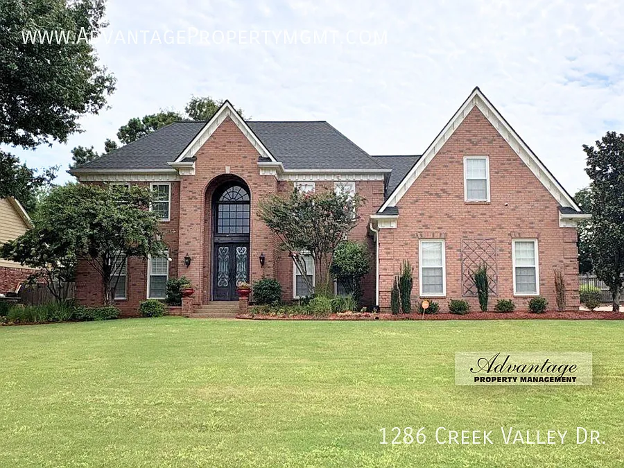 1286 Creek Valley Dr