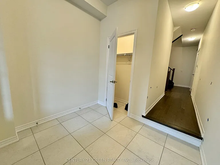 183 Broadacre Dr — Photo 4