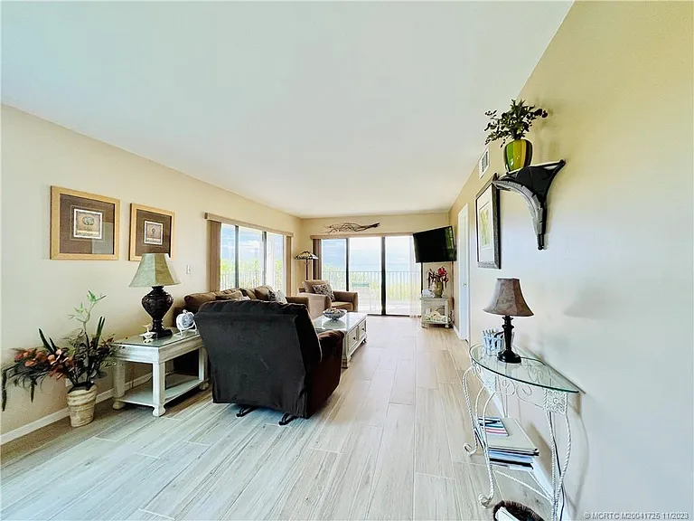 9400 S Ocean Dr #201B — Photo 19