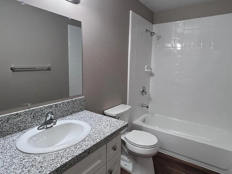 1262 N Marks Ave #109 — Photo 5