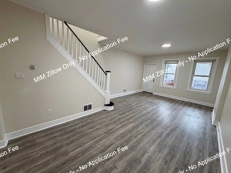 1154 Lansdowne Ave — Photo 18