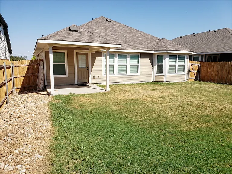2629 Bantry Rd — Photo 36