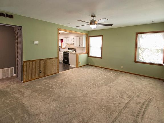 5th image of 1941 Tudor St