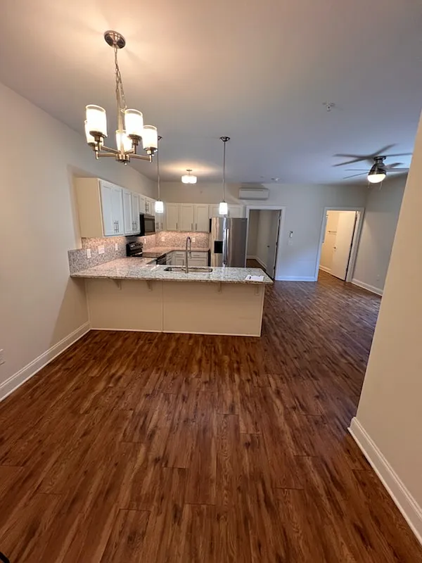 1 bed, $1,195 — Photo 3