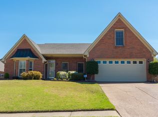 2662 Country Downs Dr, Cordova, TN 38016