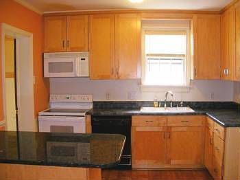 2nd image of 2414 Lincoln Ave