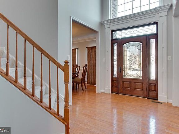 2nd image of 8325 Crimson Crossing Way