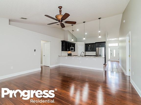3rd image of 757 Paris Dr