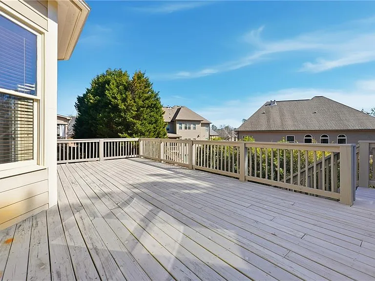 6437 Blue Water Dr — Photo 35