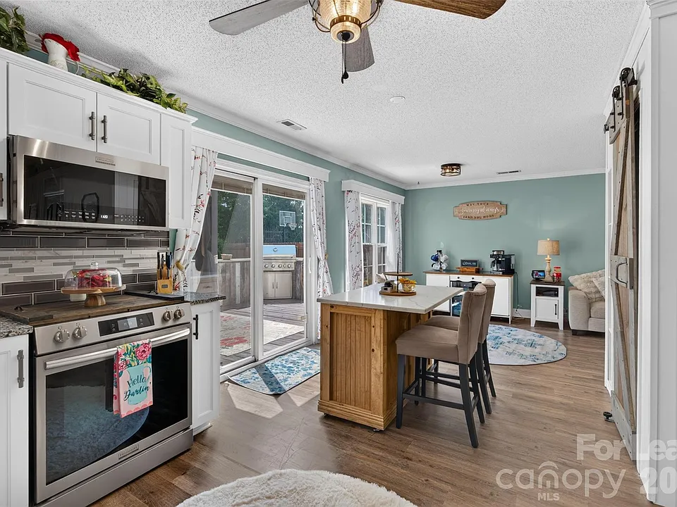 119 Milroy Ln