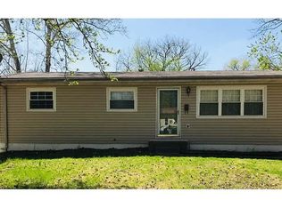 295 Meadowcrest Dr, Saint Louis, MO
