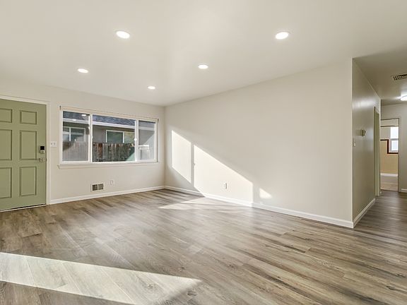 5th image of 521 N Fair Oaks Ave