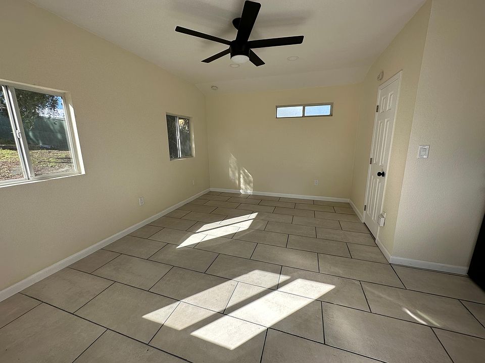 2nd image of 1535 Klauber Ave #C