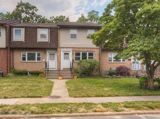 368 Ilona Ct, Brick, NJ 08724